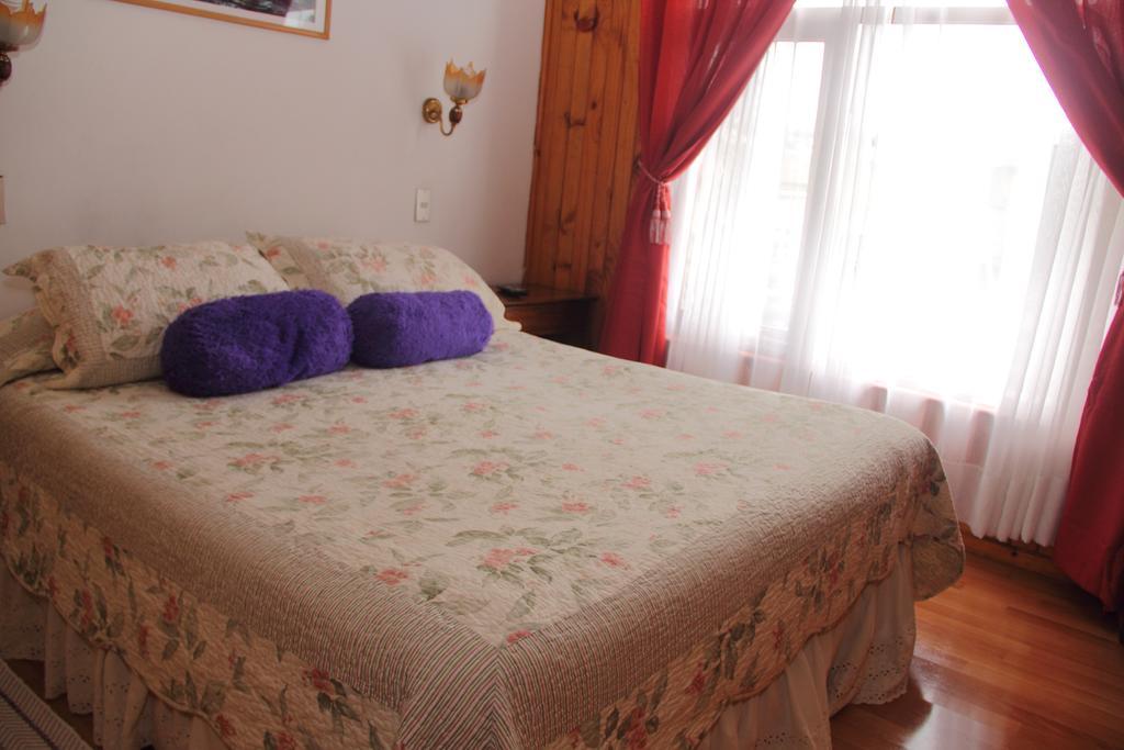 푸에르토몬트 호스탈 베나벤테 B&B 외부 사진